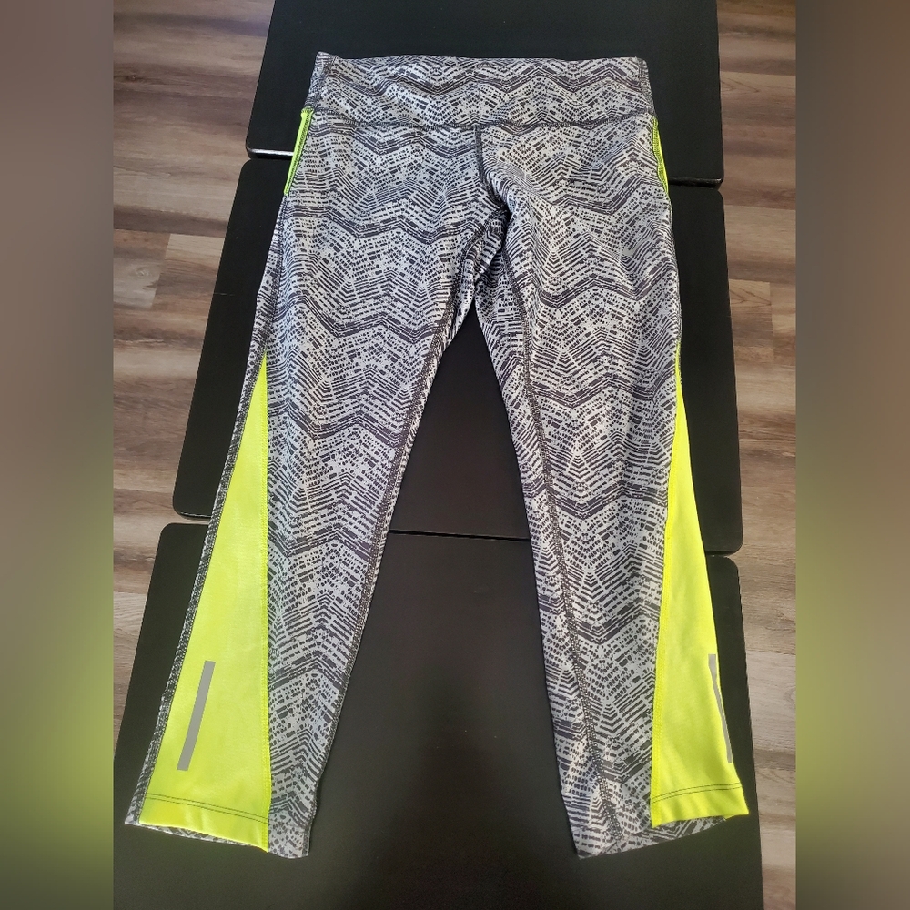 Nike Running Womens Gray Neon Green Dri-Fit Activewear Cropped Leggings Size S